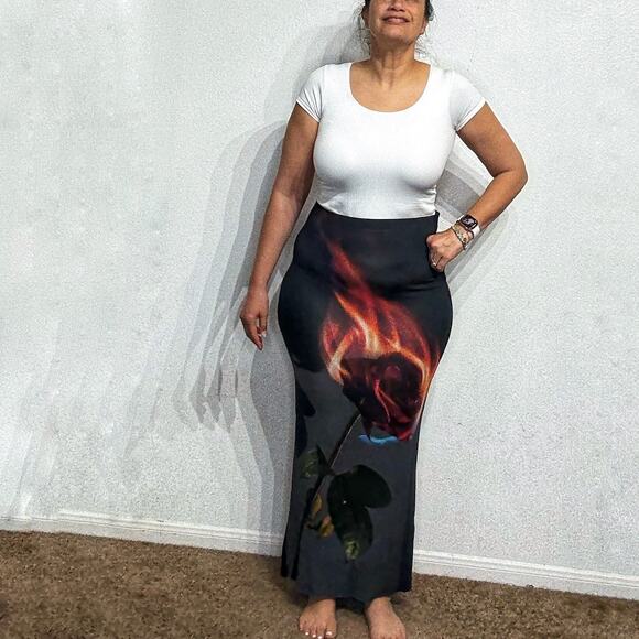 Jaded London Black Flaming Rose Maxi Skirt Sz 6 - Picture 1 of 12